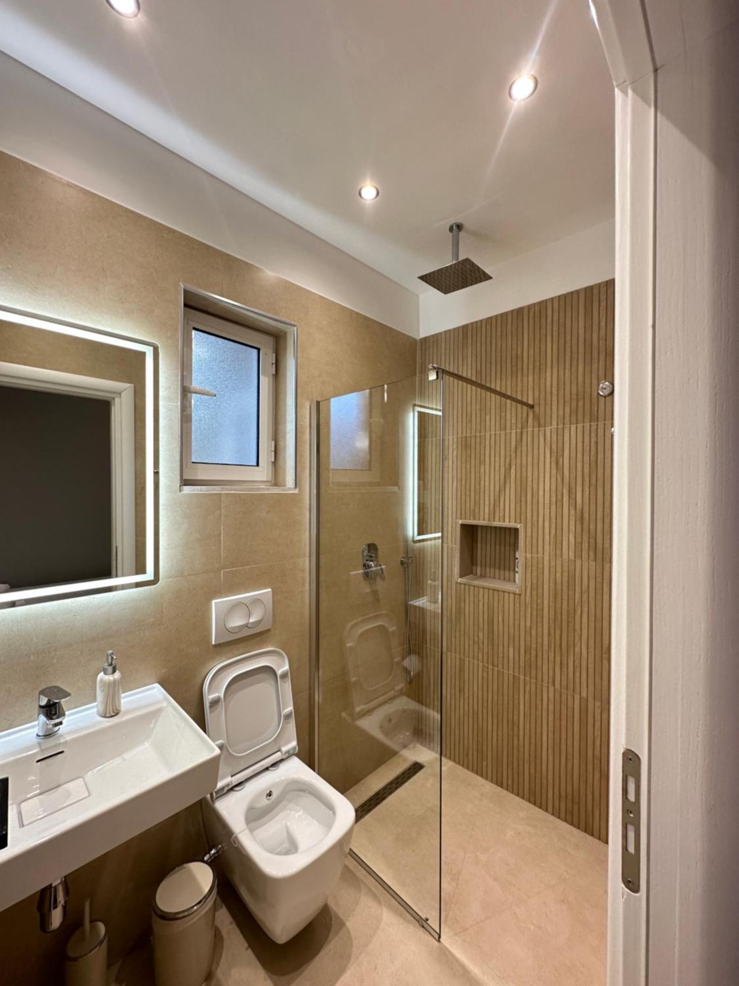 Maison Apartments Вльора Екстер'єр фото