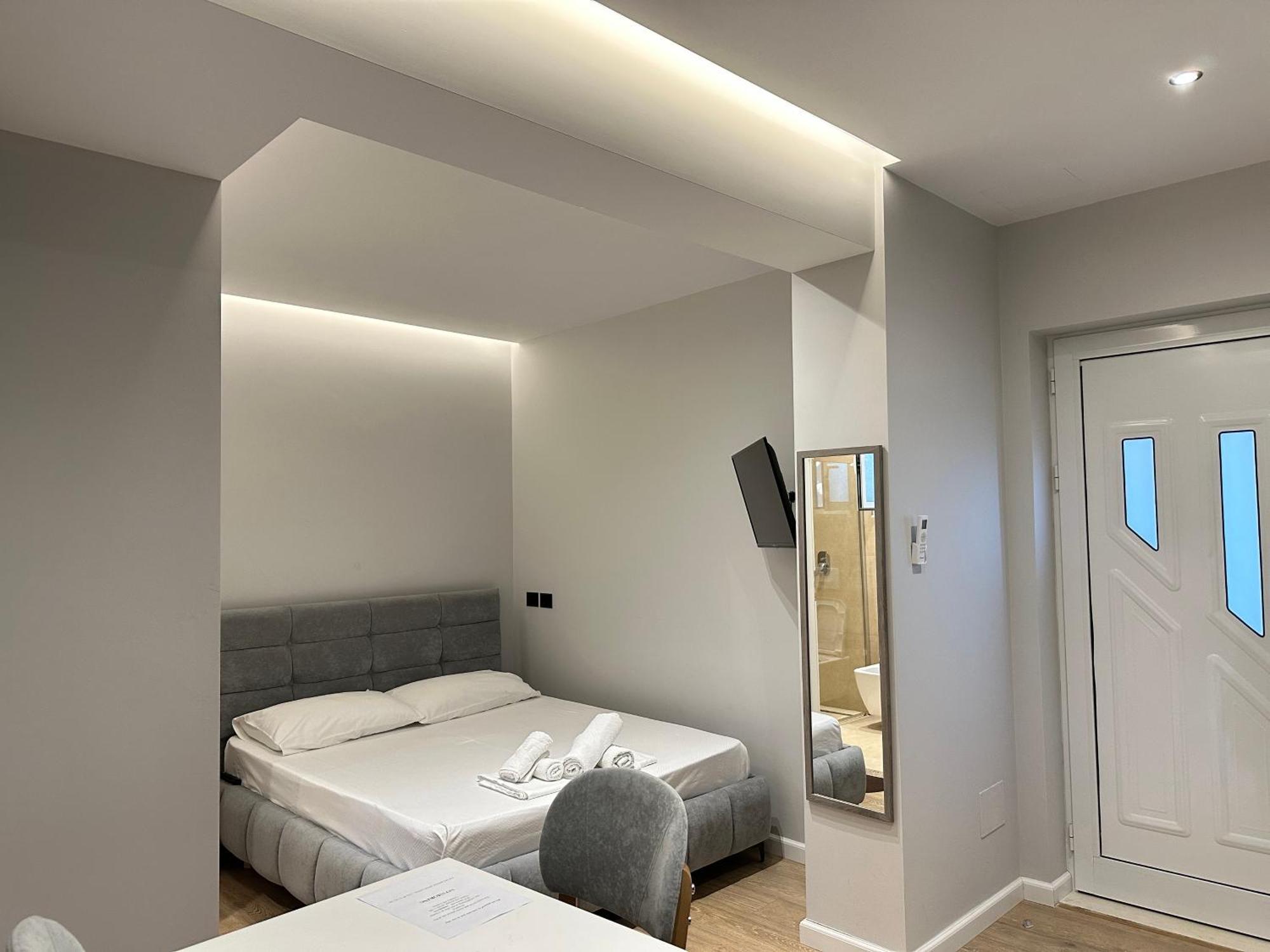 Maison Apartments Вльора Екстер'єр фото