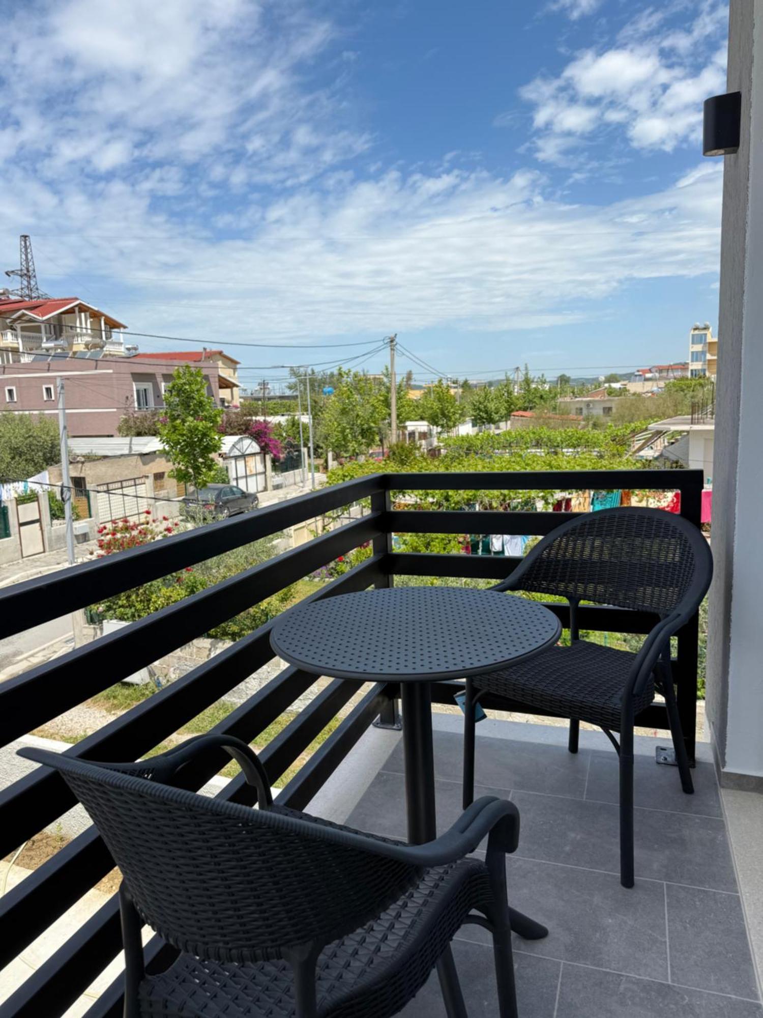 Maison Apartments Вльора Екстер'єр фото