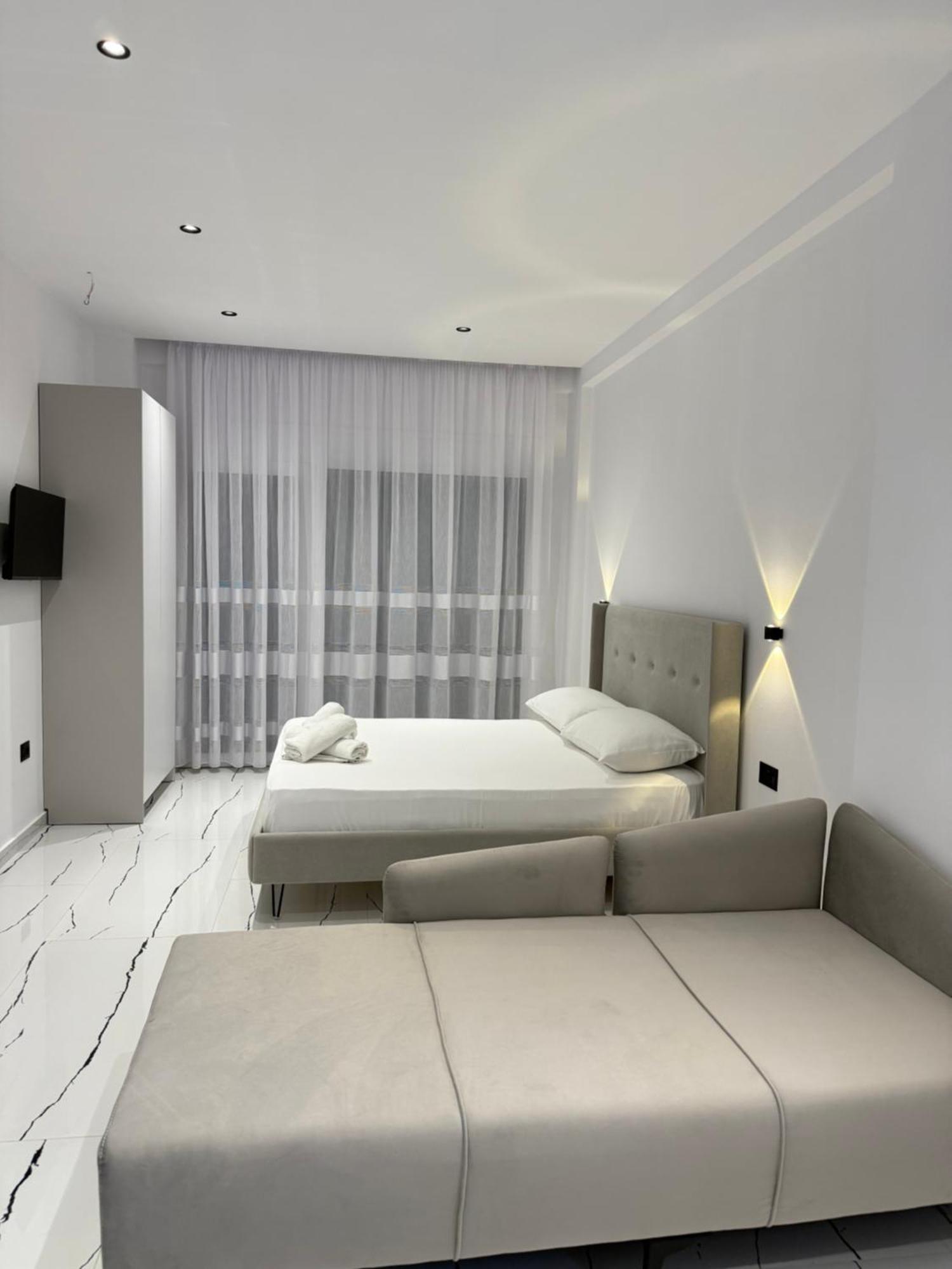 Maison Apartments Вльора Екстер'єр фото